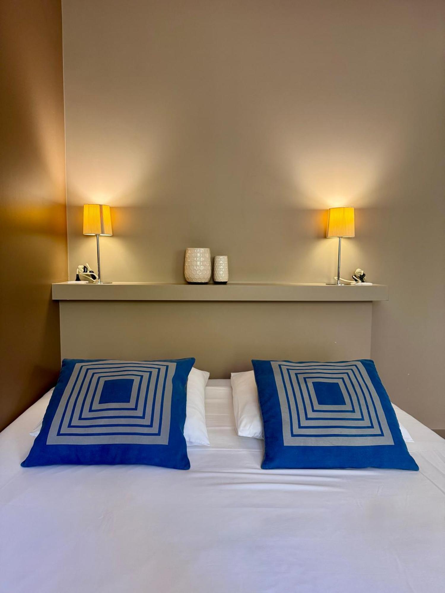 Wisteria Bed & Breakfast Fontainebleau Ruang foto